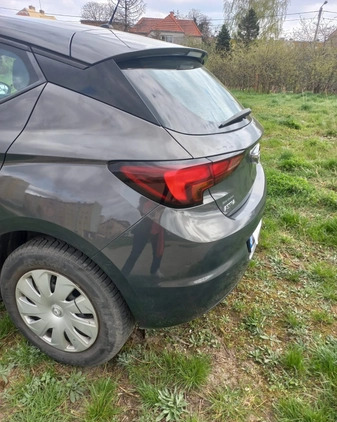 Opel Astra cena 46000 przebieg: 78000, rok produkcji 2016 z Gdynia małe 379